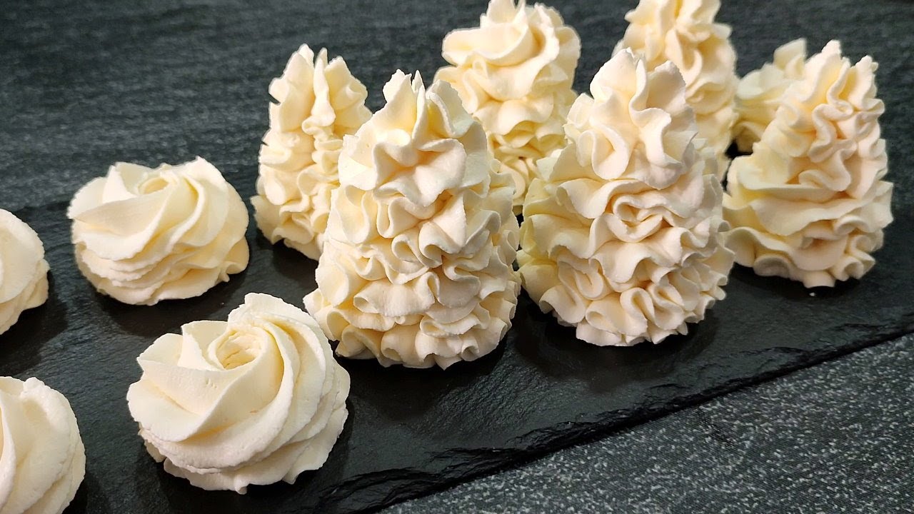 Кулінари поділилися рецептом багатофункціонального крему для тортів на желатині