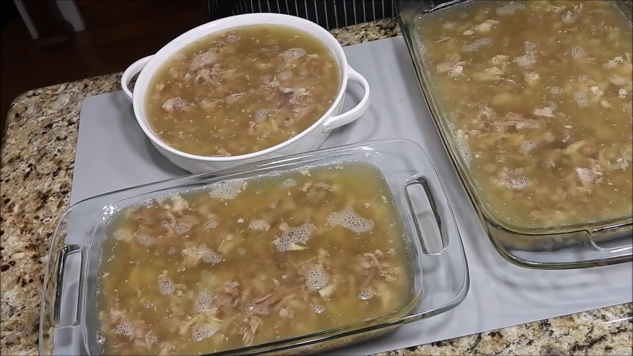 Кулінари розповіли, які 4 популярні продукти не можна додавати в холодець