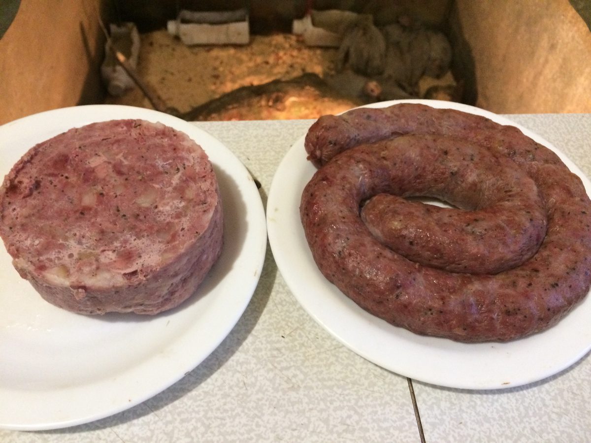 Експерти розповіли, як визначити якість ковбаси на ринку за допомогою простого трюку