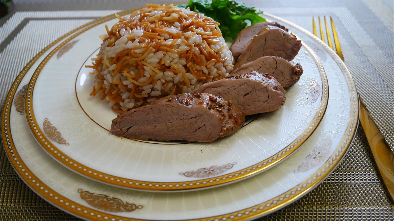 Господині розповіли, як варити рис правильно, аби гарнір не злипався в одну грудку після приготування