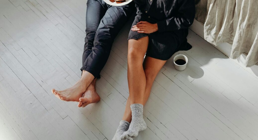 Я перестала стелити килими взимку: підлога тепла без “зайвого” – 1 річ рятує, коли нема опалення 