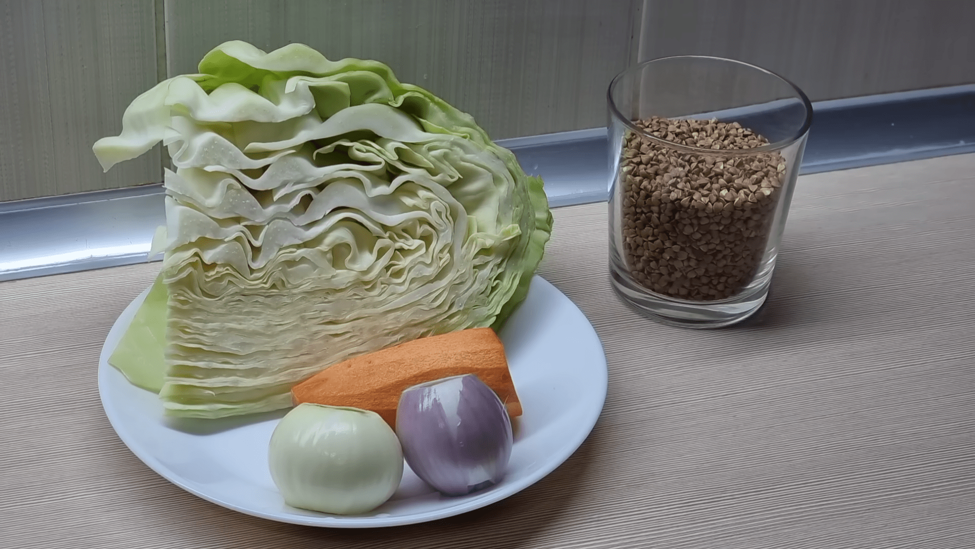 Кухарі розповіли, як смачно приготувати вечерю з гречки та капусти