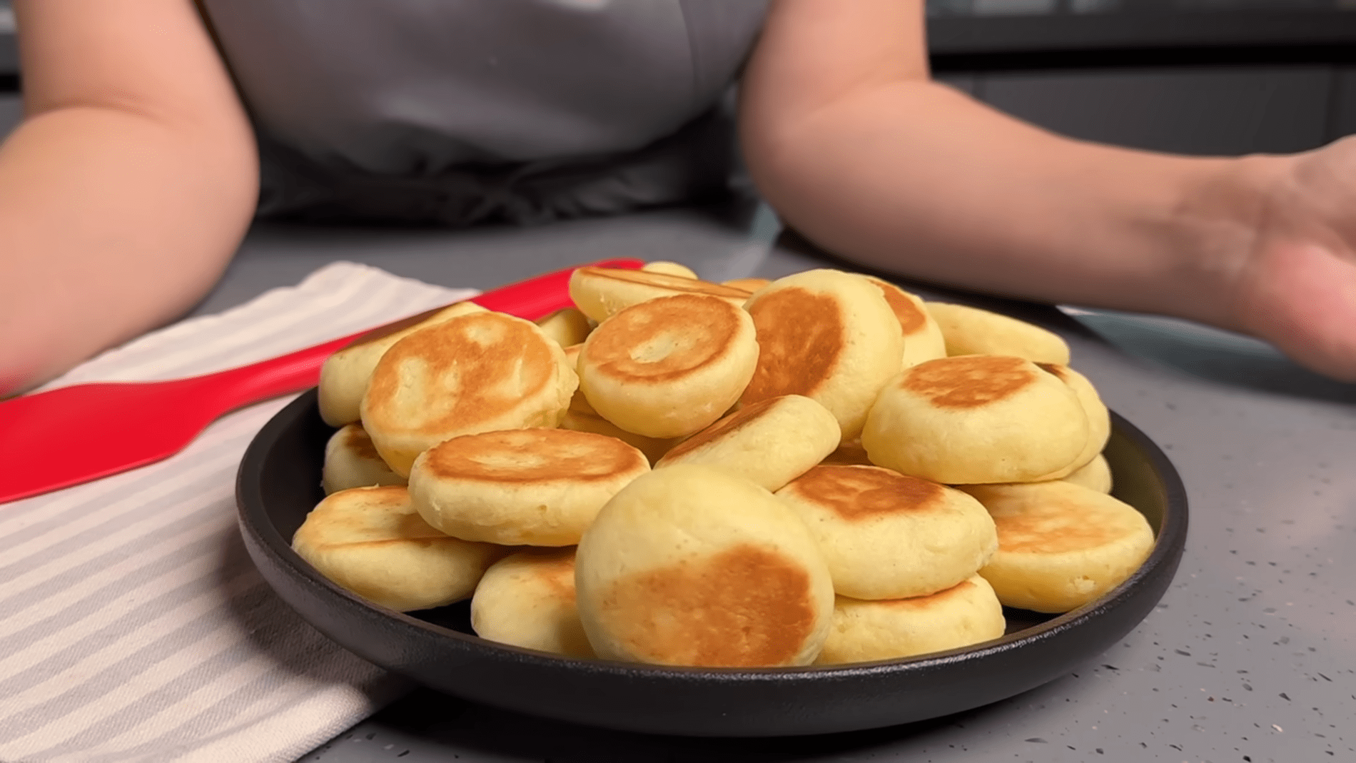 Кондитери розповіли рецепт приготування печива на сковорідці