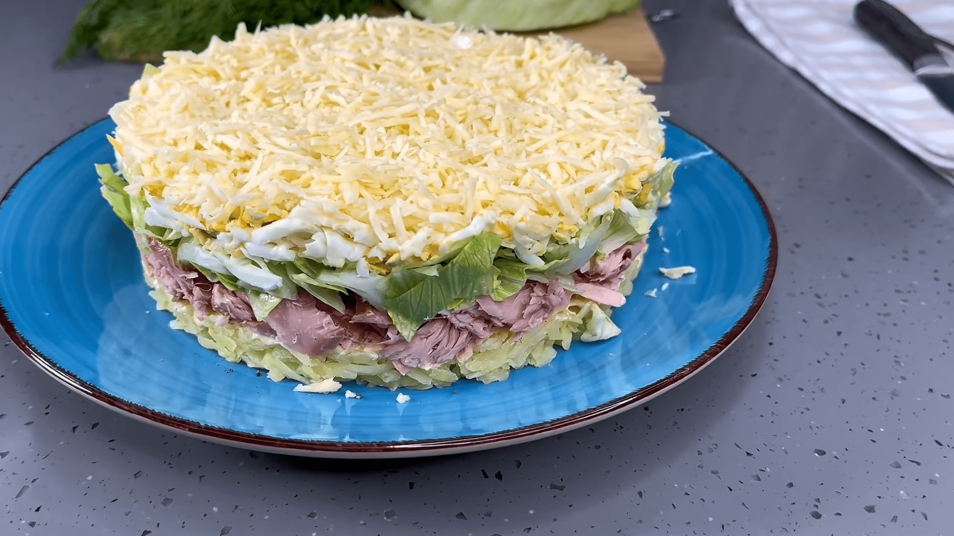 Кулінари розповіли, як приготувати цікаву варіацію салату 