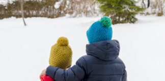 Як правильно одягати дітей взимку, аби не було холодно