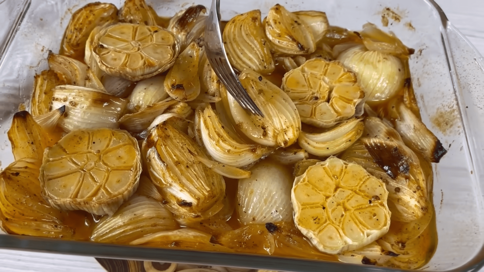 Кухарі розповіли, як приготувати дуже смачну страву зі ріпчастої цибулі 