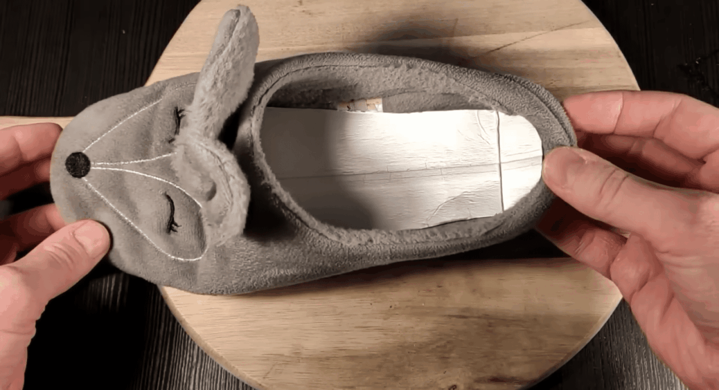 Ноги в черевиках мерзли навіть у двох шкарпетках: вирізала устілки з цього – не холодно навіть при -20 