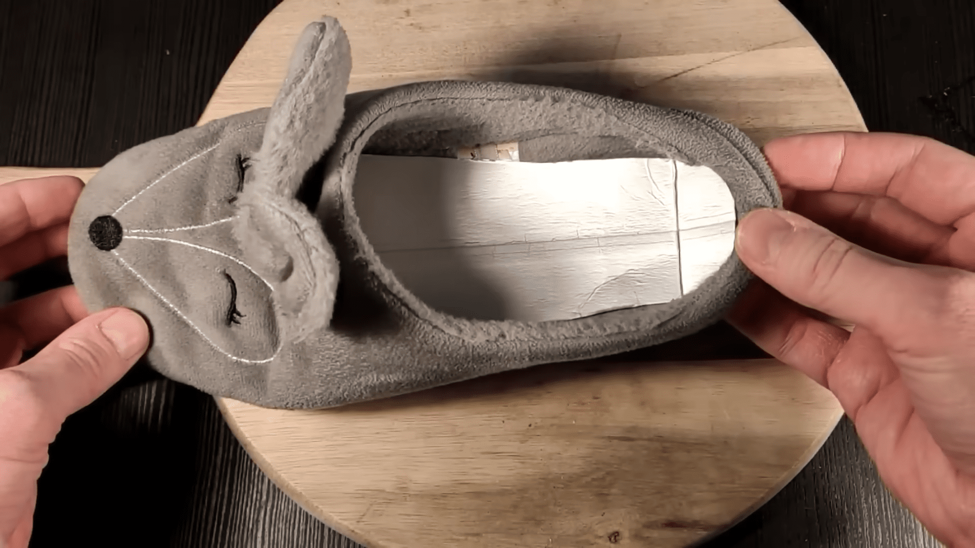 Експерти назвали простий і доступний спосіб зігріти ноги взимку	