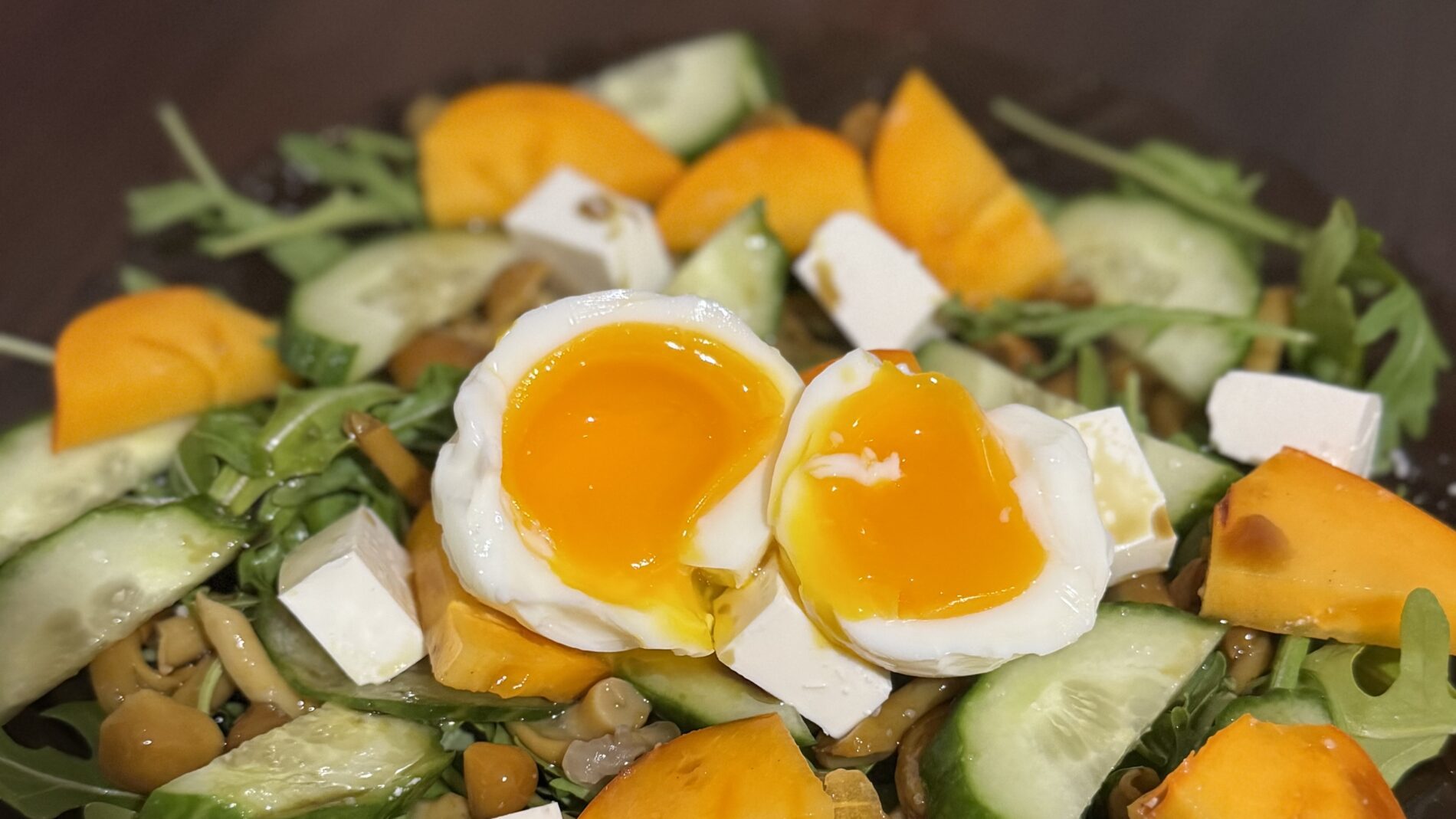 Господині розповіли рецепт смачного і корисного салату після переїдання на свята 