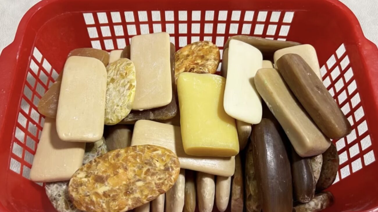 Господині розповіли, навіщо збирати обмилки зі звичайного мила 