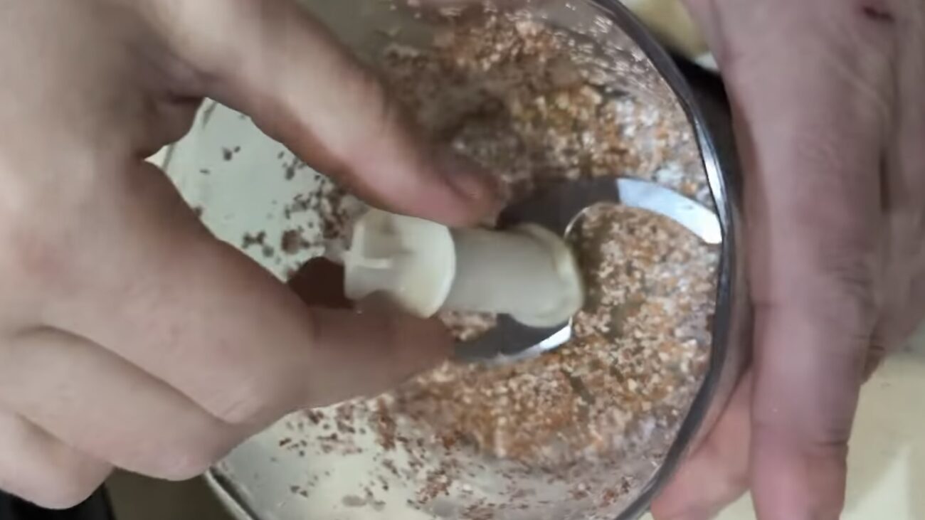 Господині розповіли, як заточити леза у блендері та при цьому їх не виймати 