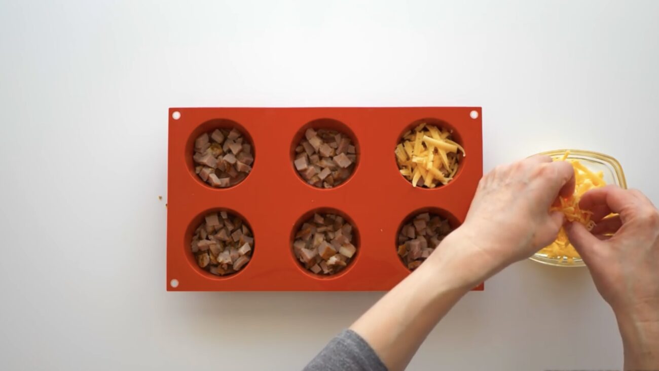 Господині розповіли, як приготувати яйця на сніданок без смаження і варіння 