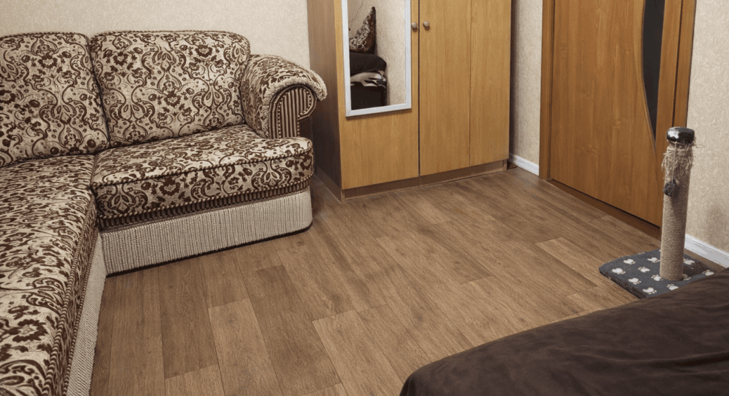 Я забрала всі килими з квартири, але підлога тепла все одно: 2 прості лайфхаки і 15 хвилин роботи 