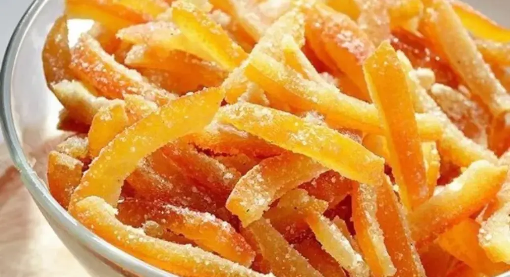 Апельсинові кірки збираю в банку: але не для якихось “ритуалів”, а для домашнього смаколика 