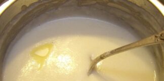 Кулінари пояснили, як приготувати смачну манку без грудочок 