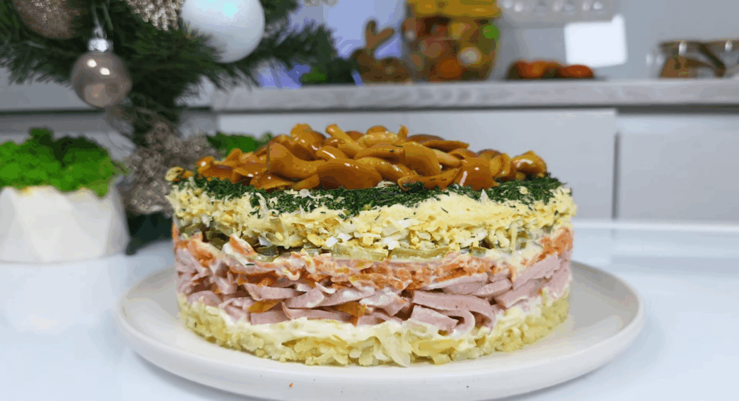 Свекруха побачила мій салат з грибами – і язик проковтнула: “Лісова галявина” зникла зі столу за 7 хвилин 