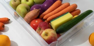 Господині розповіли, як звичайна губка продовжує термін зберігання овочів