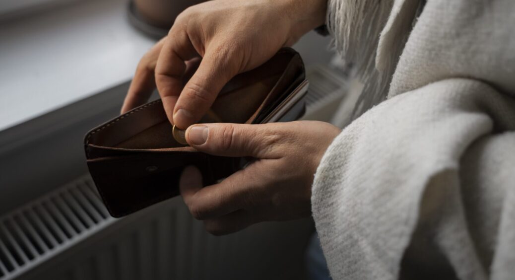 Ніколи не позичаю сусідам ці 3 речі, аби не накликати бідність на свій дім: “забийте” це собі в голові 