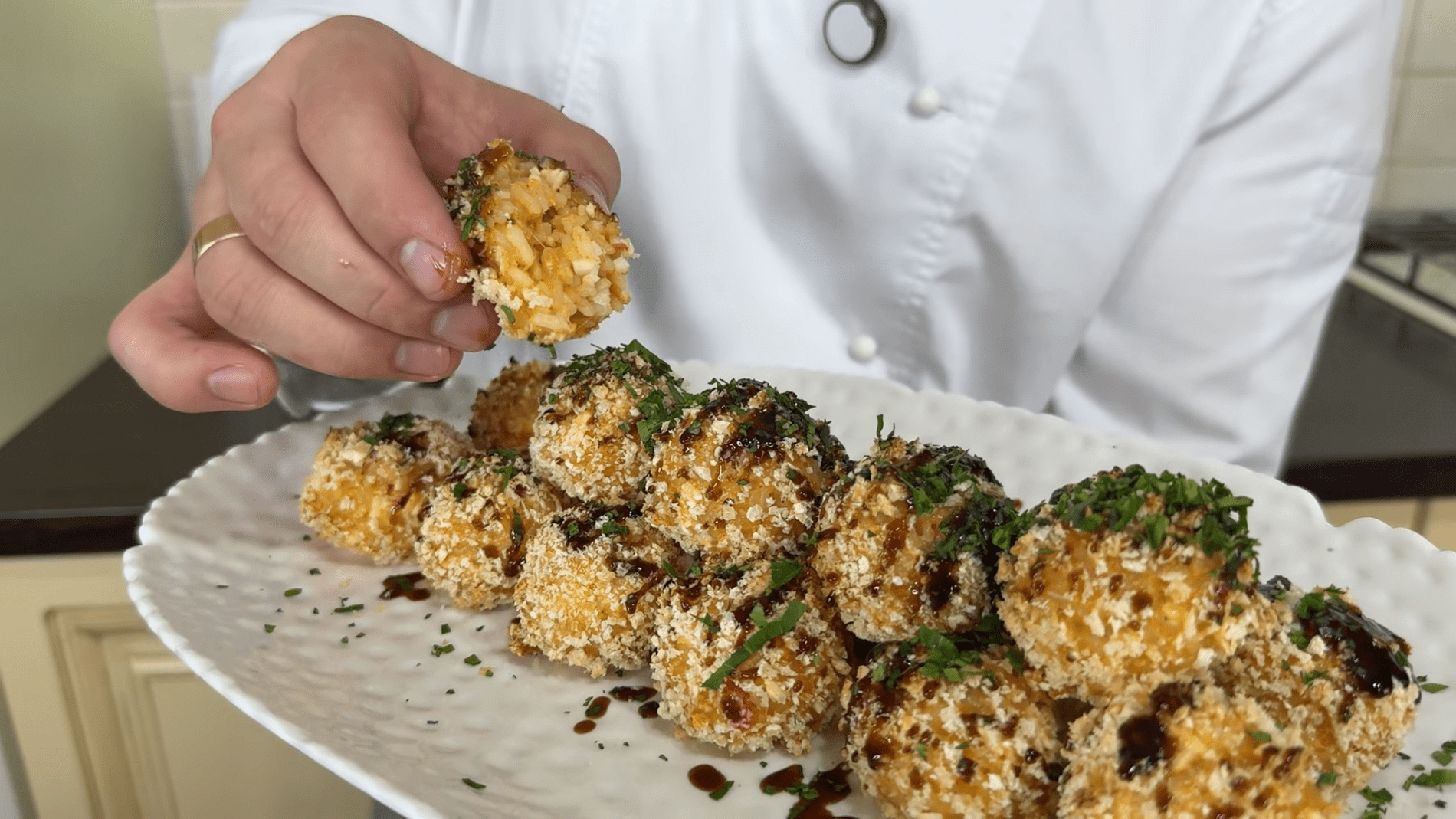 Кухарі розповіли, як приготувати смачну закуску з рису