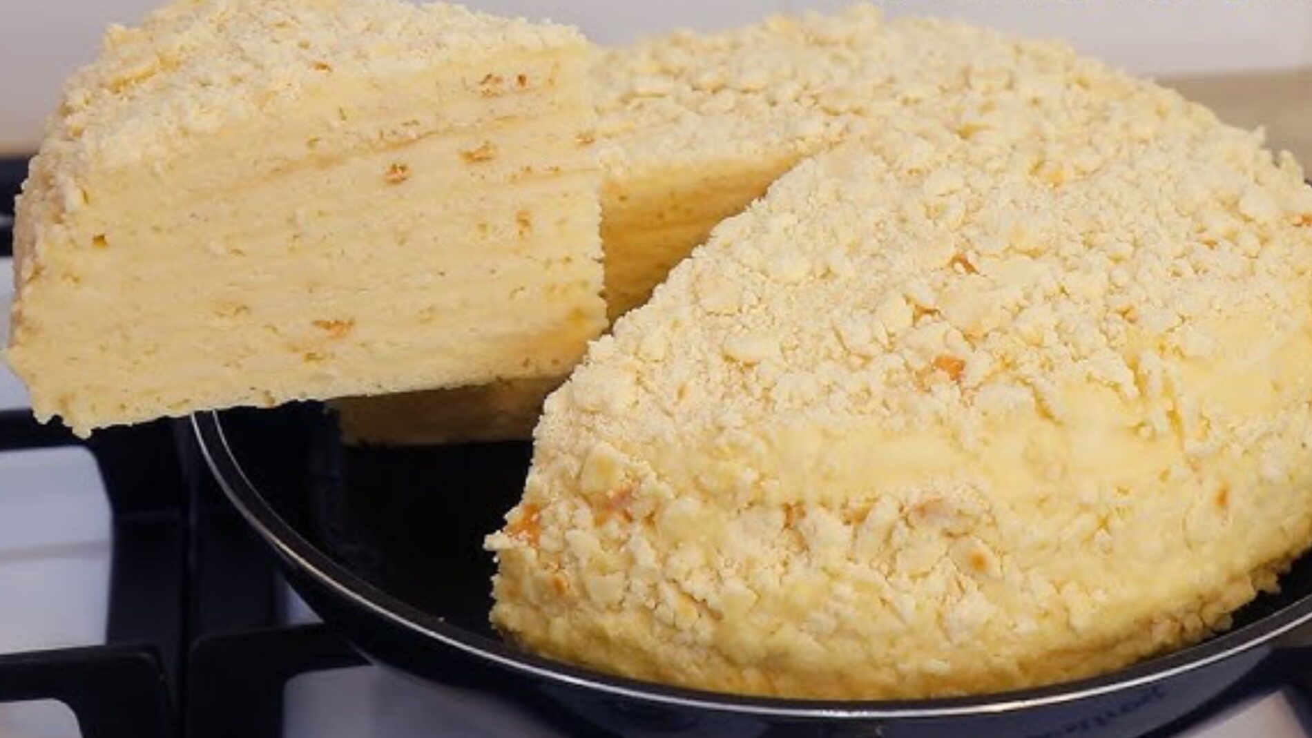 Кулінари назвали рецепт смачного Наполеона на сковороді 