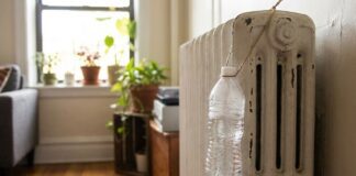 Господині розповіли, навіщо взимку вішати пляшку на батарею