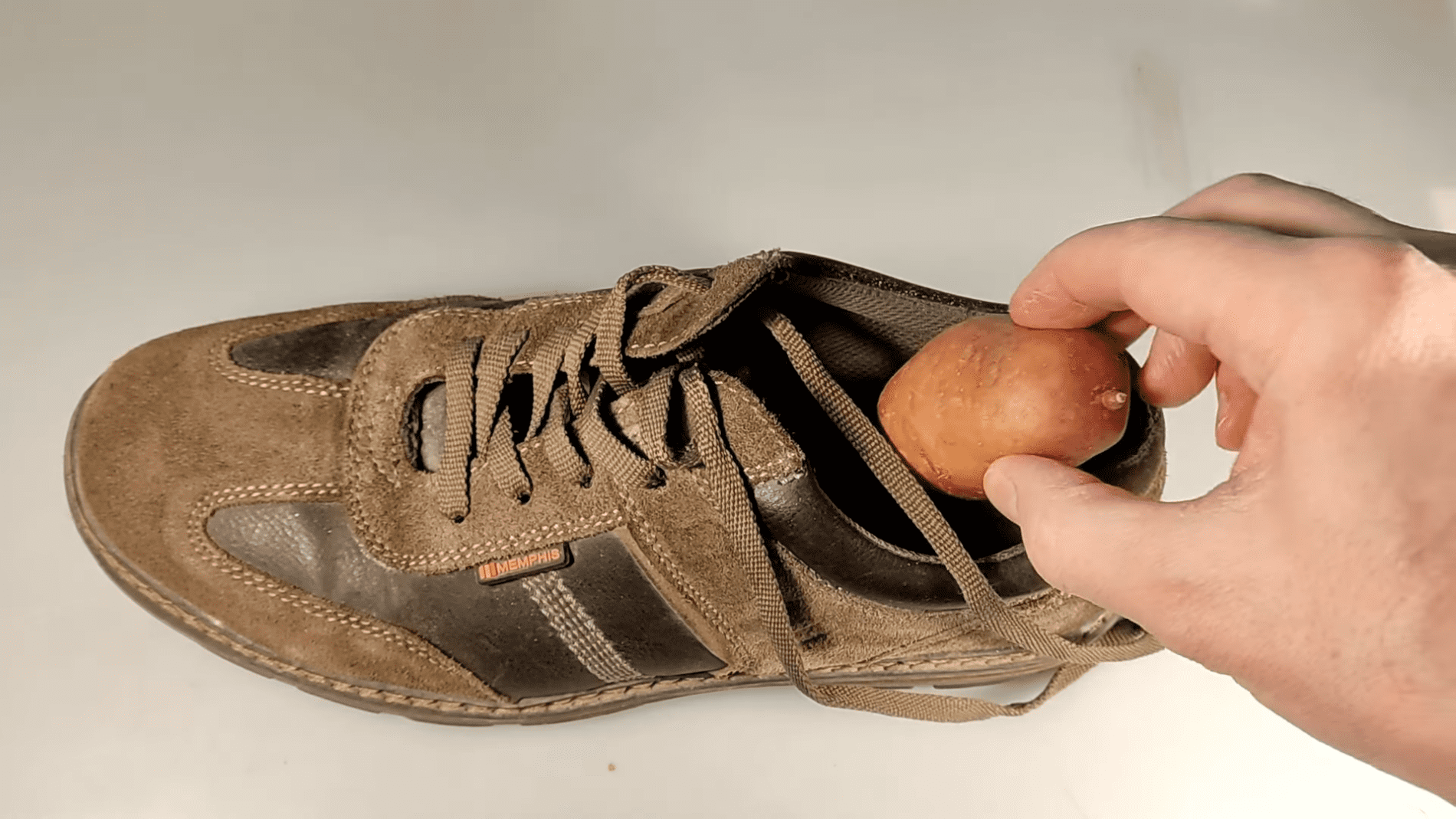 Експерти розповіли, як збільшити розмір замалого взуття