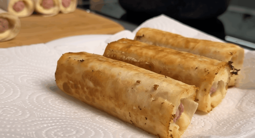 Замість пиріжків роблю це: 3 лаваші й 12 сосисок – за 15 хвилин вся родина сита і щаслива 