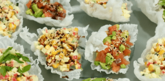 Кухарі розповіли, як приготувати ефектну святкову закуску з рисового паперу
