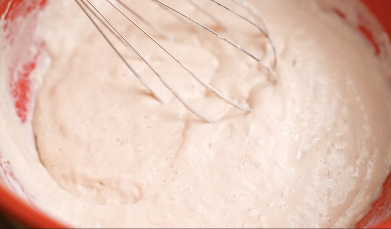 Господині поділилися простим рецептом пухких пиріжків