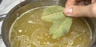 Господині розповіли, в який момент потрібно додавати лаврове листя до страв