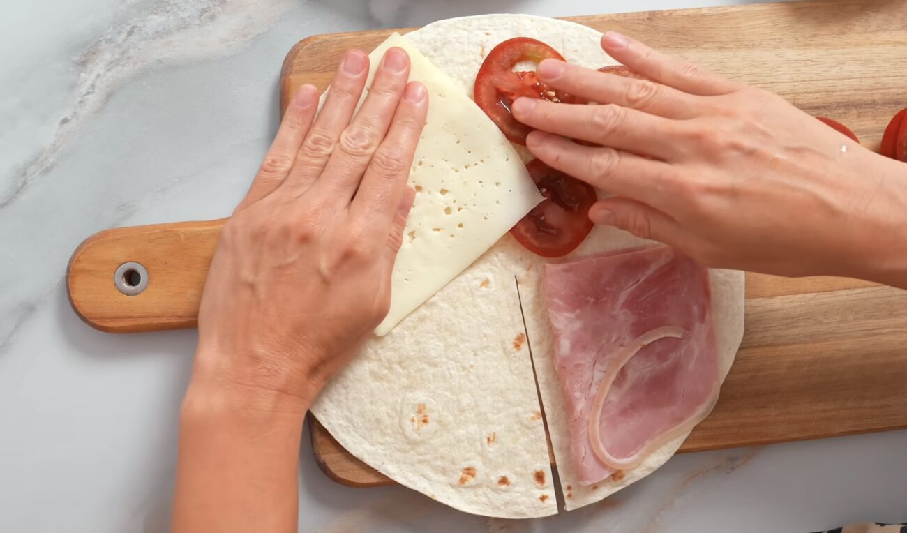 Господині поділилися смачним рецептом сніданку з лавашем