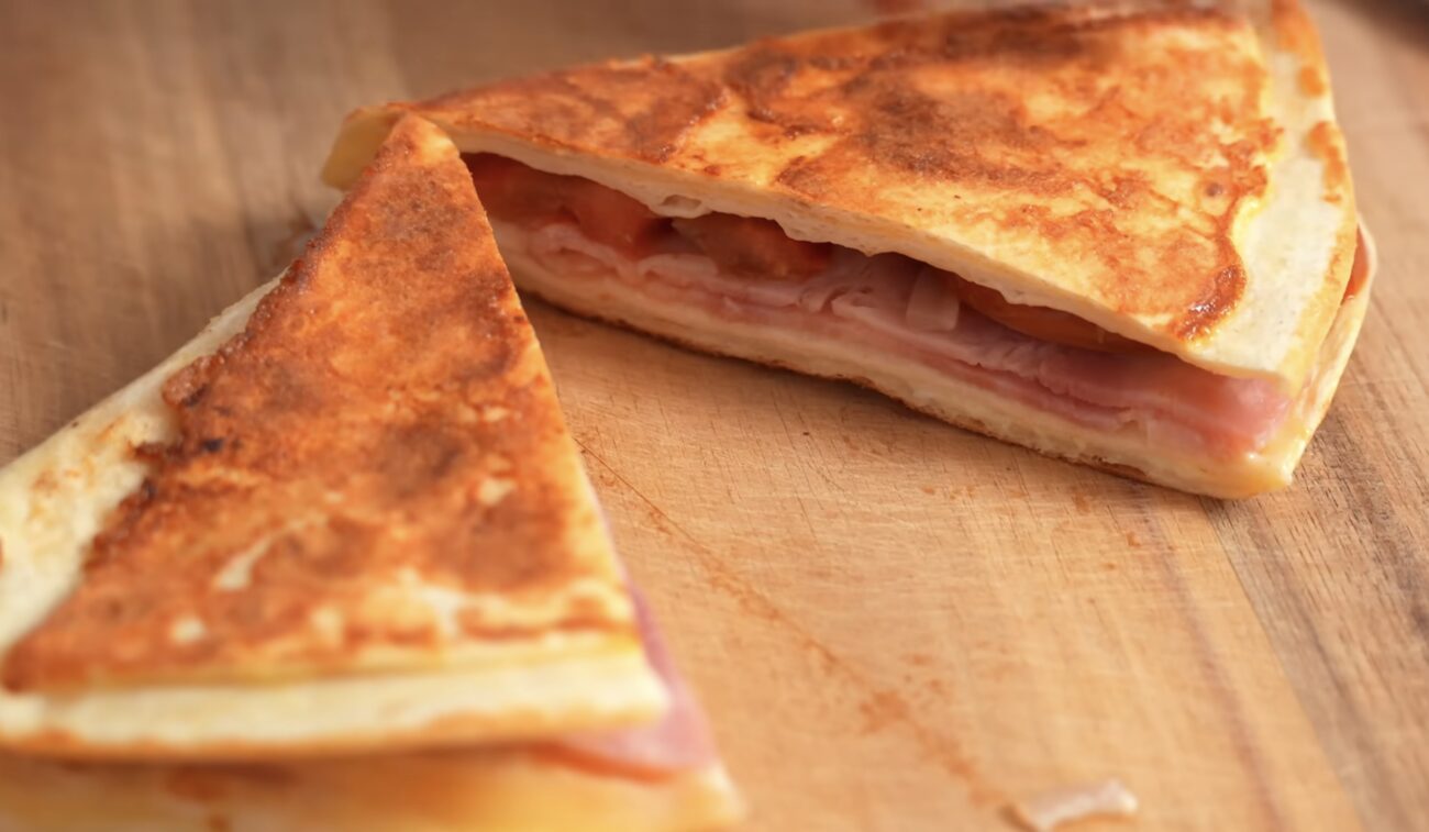 Господині поділилися смачним рецептом сніданку з лавашем