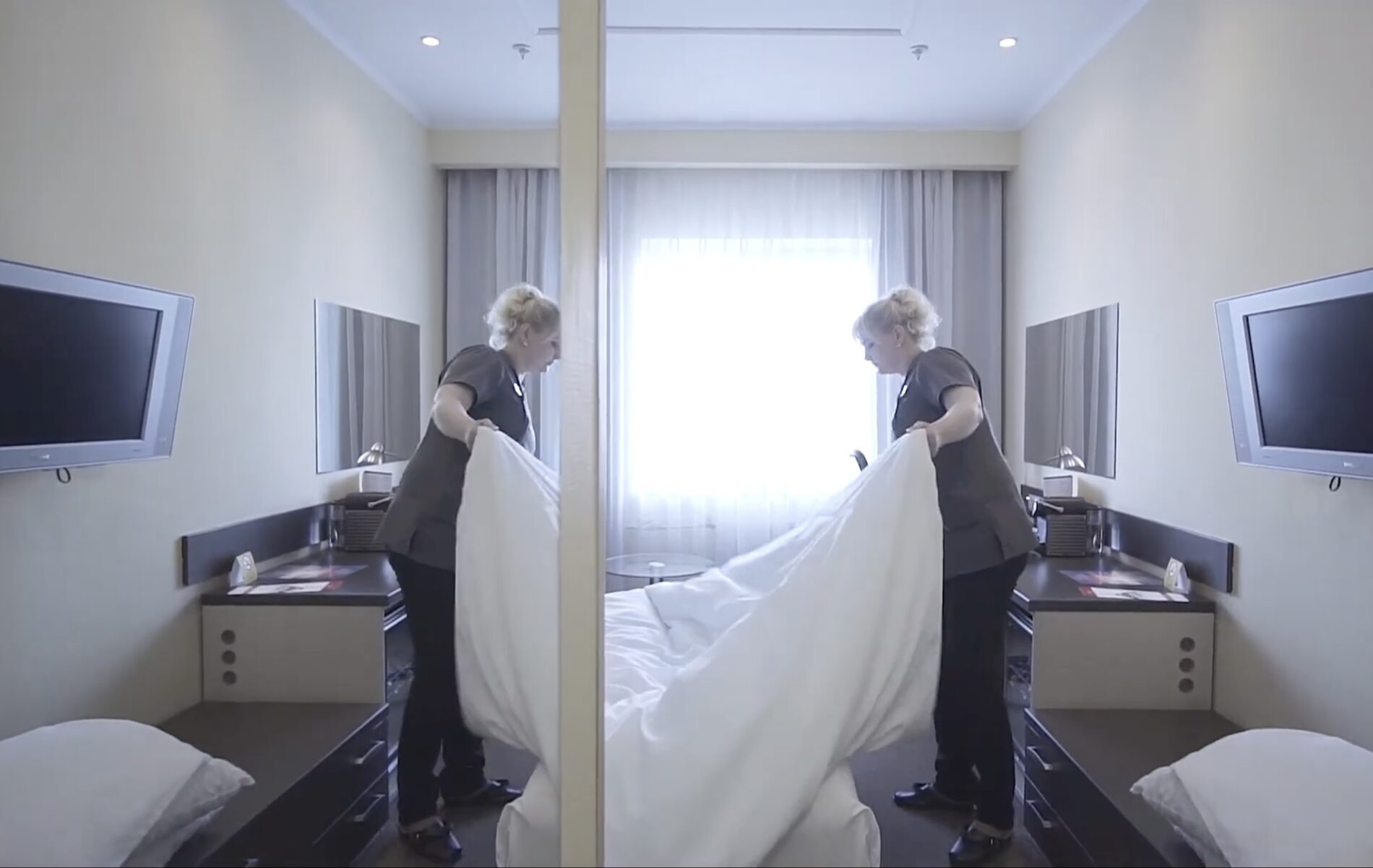 Господині розповіли, як зігріти постіль перед сном