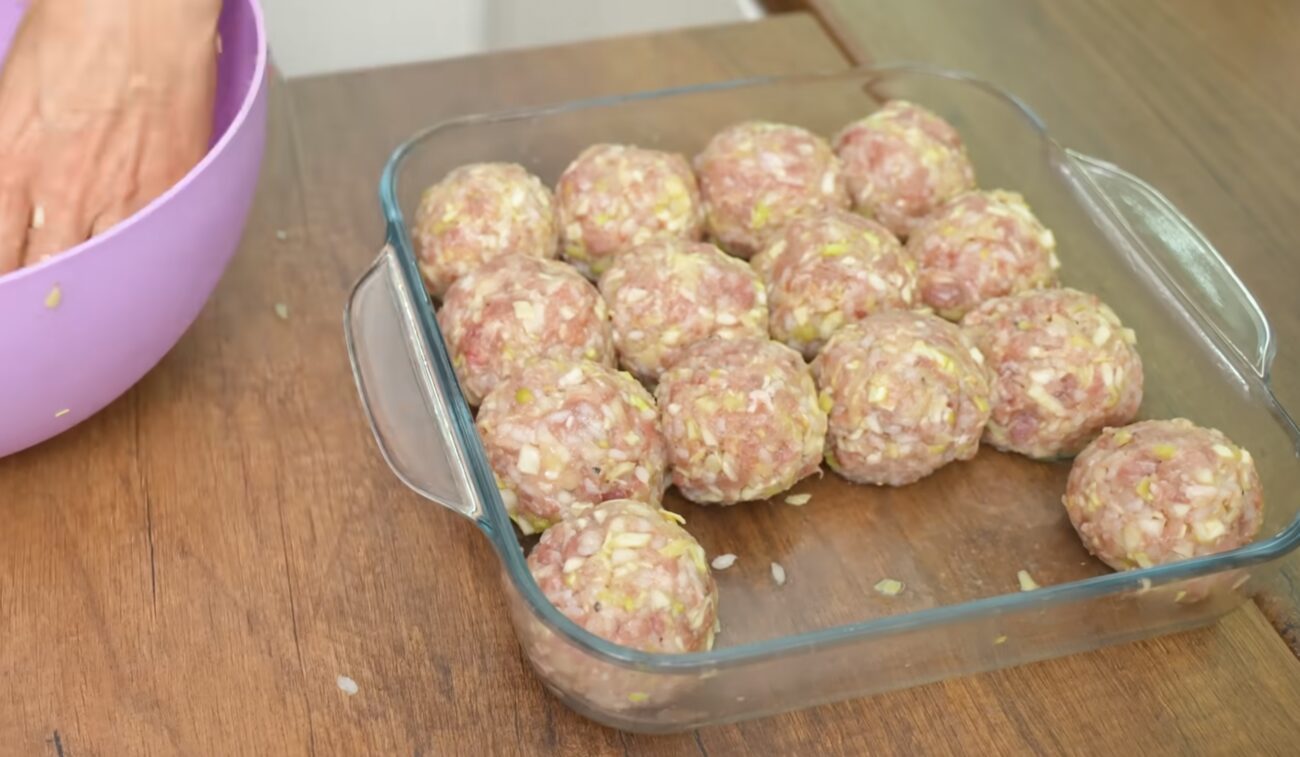 Господині поділилися смачним рецептом лінивих голубців