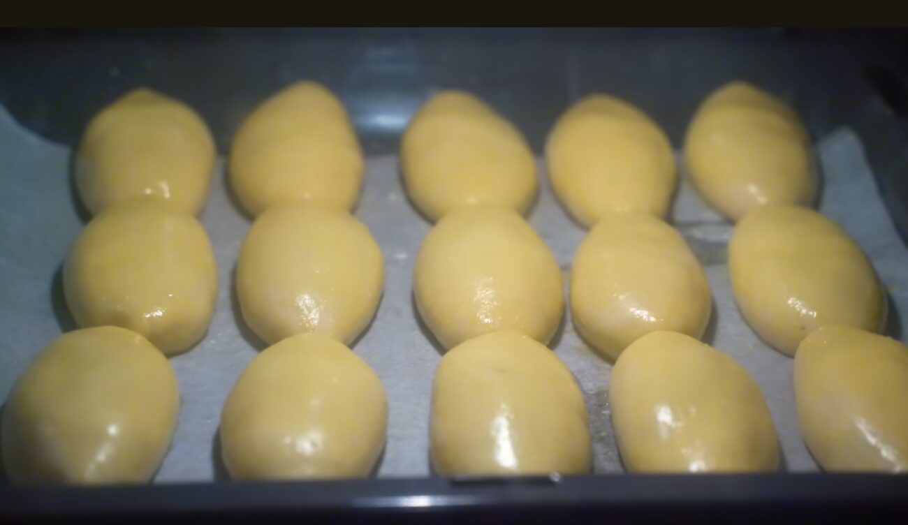 Господині поділилися рецептом швидкого тіста на пиріжки