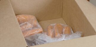 Господині розповіли, як правильно зберігати овочі на балконі взимку