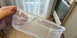 Як зррбити теплицю для розсади з пластикових лотків