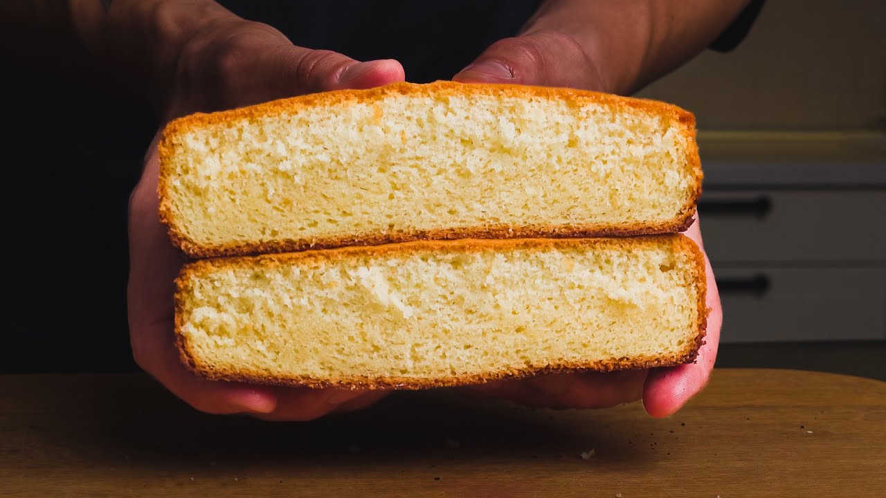 Експерти розповіли, який інгредієнт додати у тісто, аби бісквіт не осідав після випікання