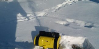 Чи варто купувати акумуляторну лопату для снігу