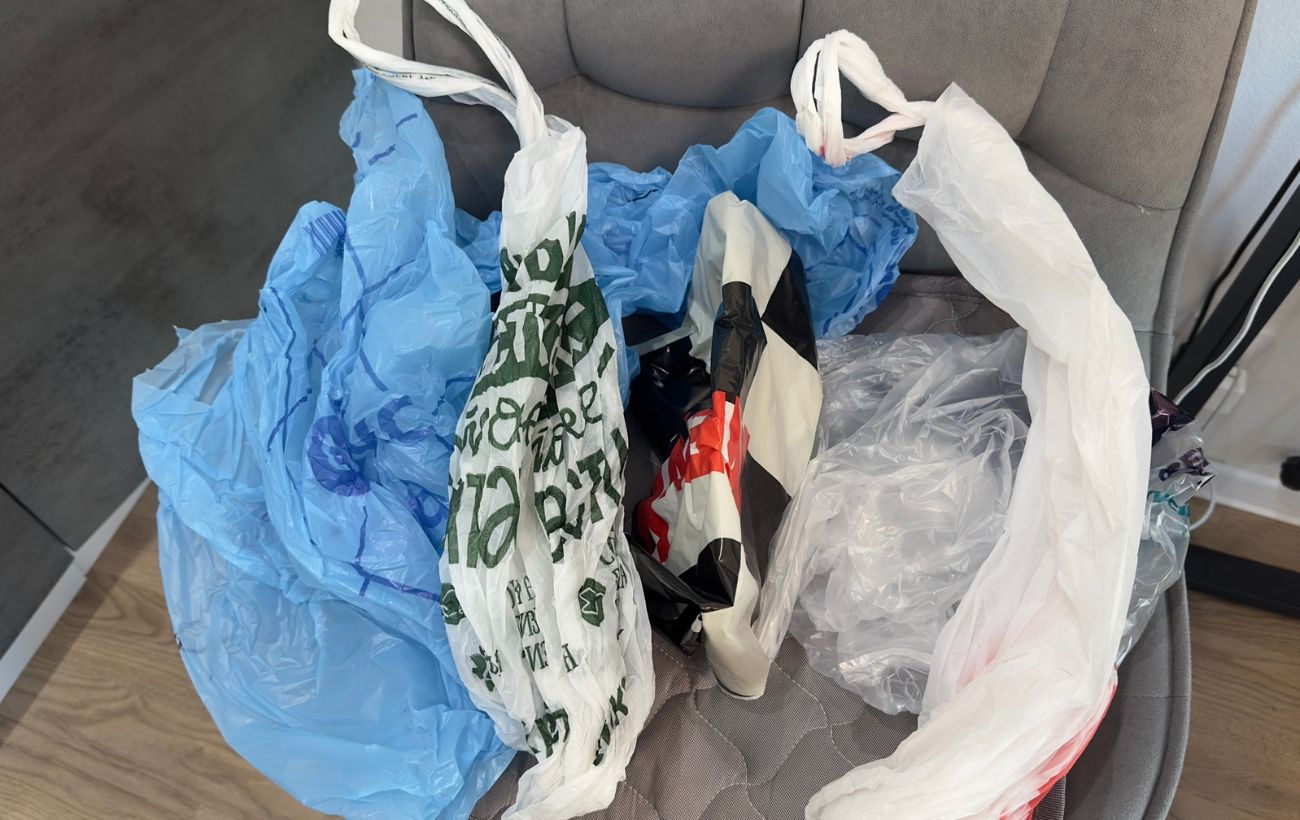 Як зберігати пакети, аби був порядок