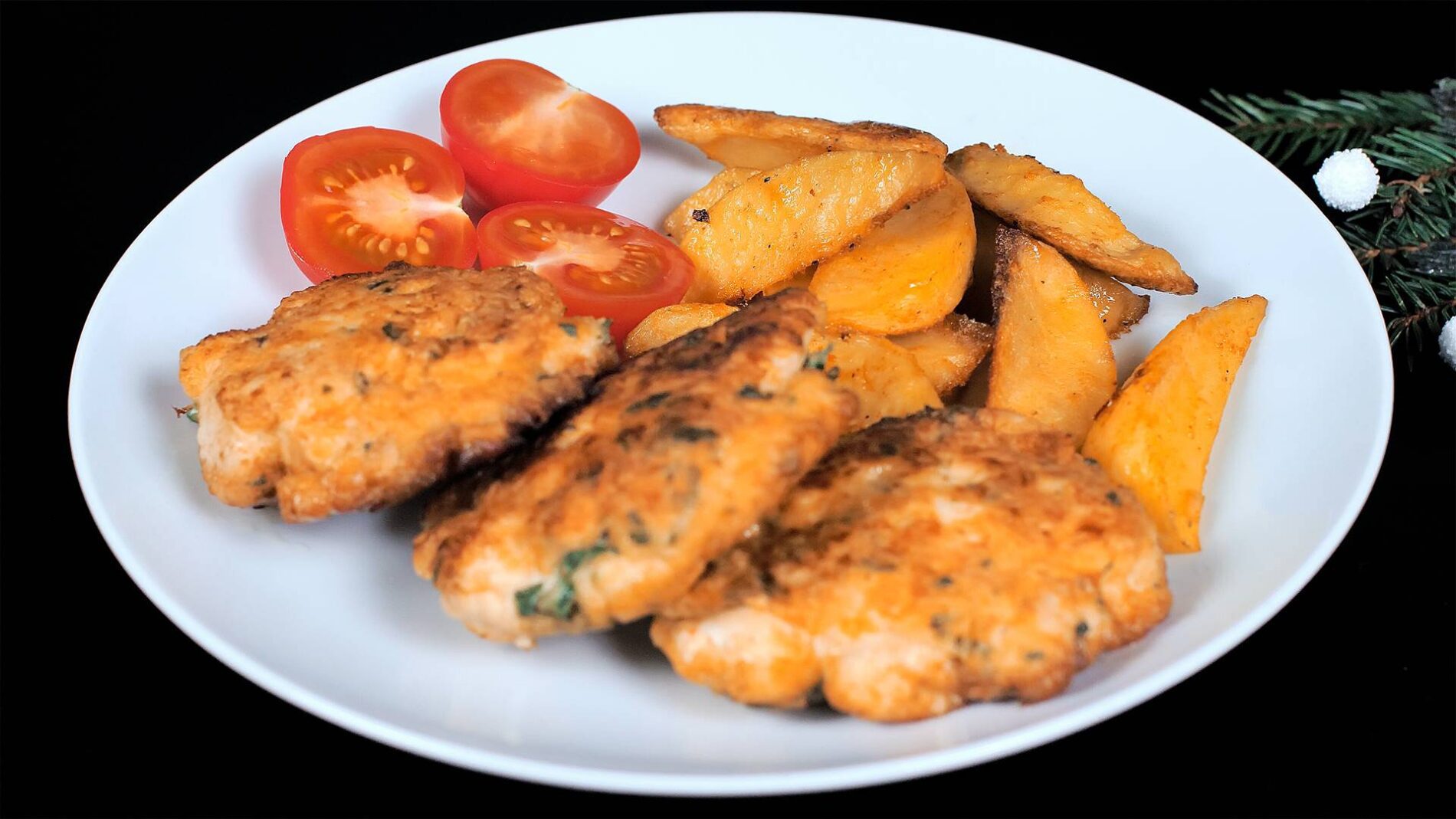 Як приготувати смачні та соковиті курячі котлети