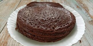 Кулінари поділилися рецептом неймовірно смачних млинців до Масляної