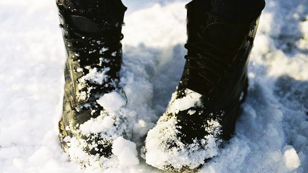 Господині розповіли, як легко зігріти ноги навіть у дуже сильний мороз