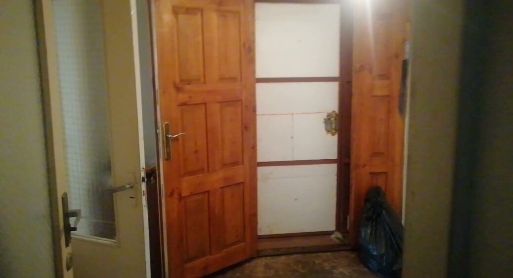 Купую в “АТБ” тільки найдешевшу олію з 1 метою: змащую петлі та замки – назавжди забула про скрип у дверях 