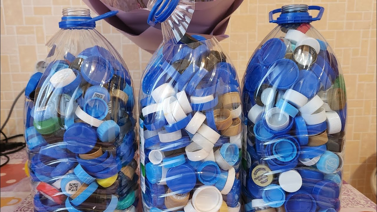 Господині розповіли, що цікавого можна зробити з кришками від пластикових пляшок