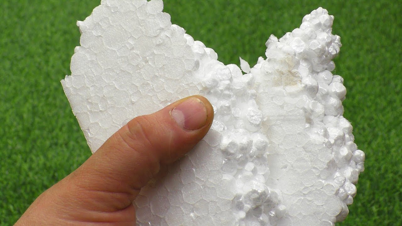 Садівники розповіли, як ефективно використовувати пінопласт на городі