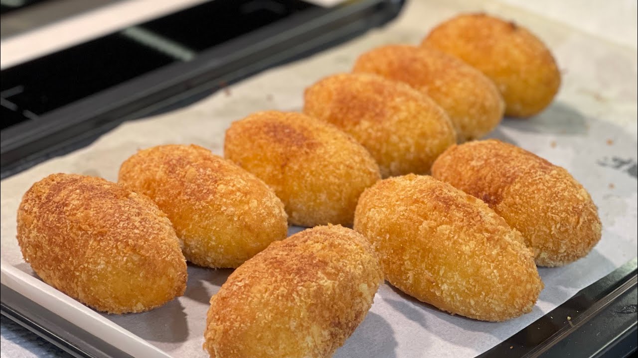 Кулінари розповіли, як приготувати ліниві котлети по-київськи з курячого фаршу