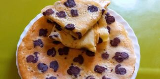 Кулінари розповіли, як приготувати ефектні леопардові млинці до Масляної