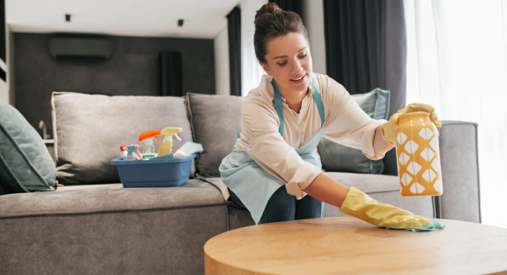 У квартирі більше не смердить “старістю”: ось як я за 5 хвилин освіжила повітря у своїй хрущовці 