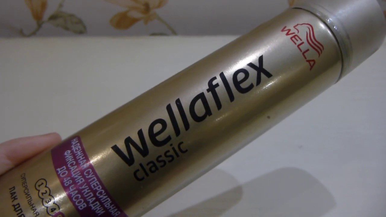 Господині розповіли, як використовувати лак для волосся не лише за призначенням